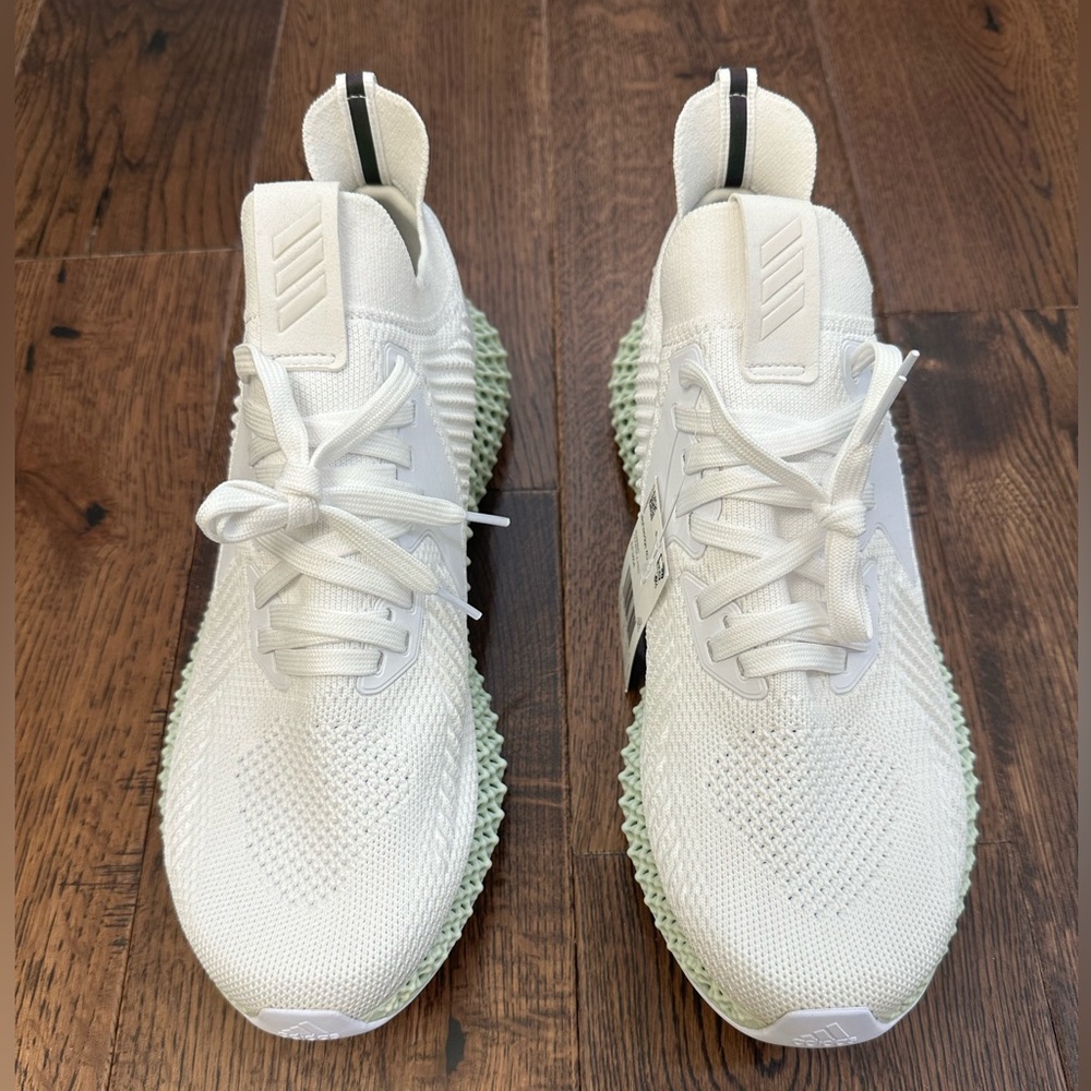 Men’s Adidas AlphaEdge Sneakers Size 10.5 NWT